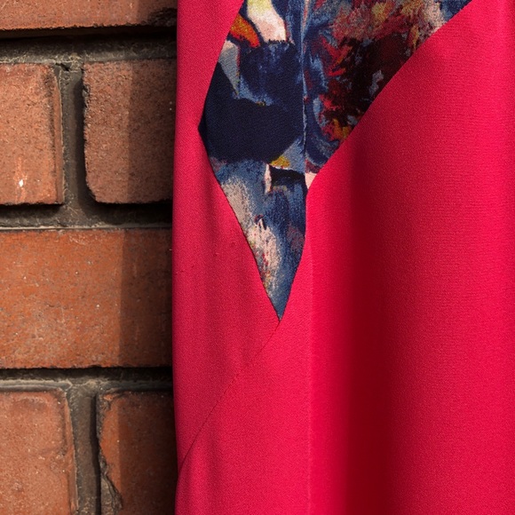 BCBG Lonnie Long Sleeveless Dress - Picture 7 of 8